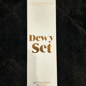 Anastasia Beverly Hills Dewy Setting Spray